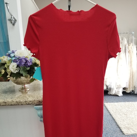 Dresses - Picture 8 of 8